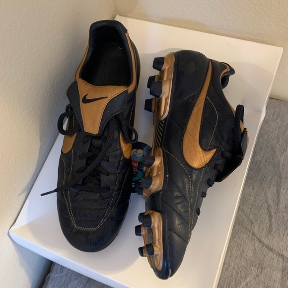 SOLD- Nike Tiempo Legend Air Zoom II FG Size US 9 - Picture 2 of 5